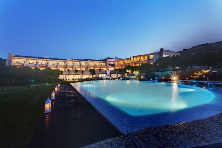 L'Ea Bianca Luxury Resort Pool