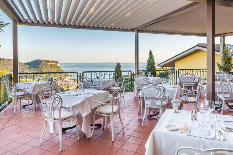Madrigale Panoramic & Lifestyle Hotel Restaurant