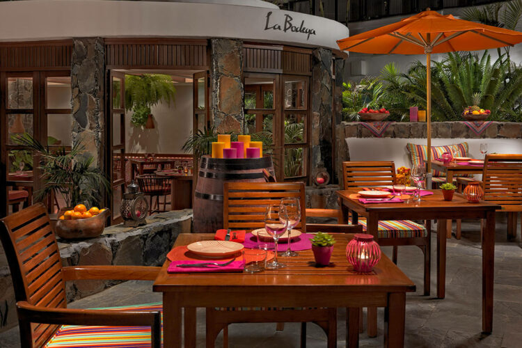 Seaside Hotel Palm Beach Restaurant