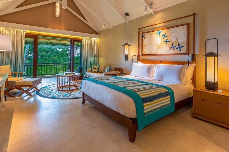 Constance Lemuria Seychelles Junior Suite