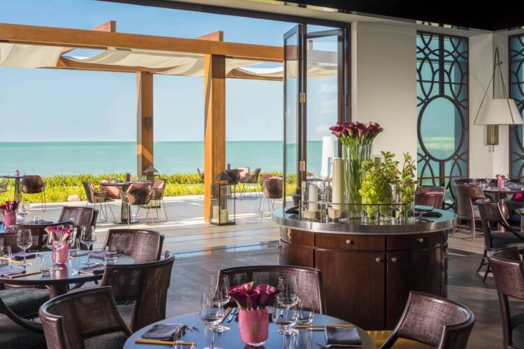 Four Seasons Resort Dubai at Jumeirah Beach Restaurant