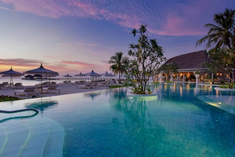 Kanuhura Maldives Pool