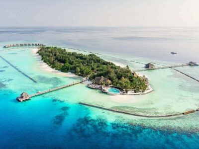 Komandoo Island Resort