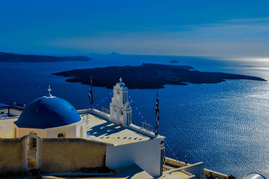 Santorini mit Travel Lounge entdecken