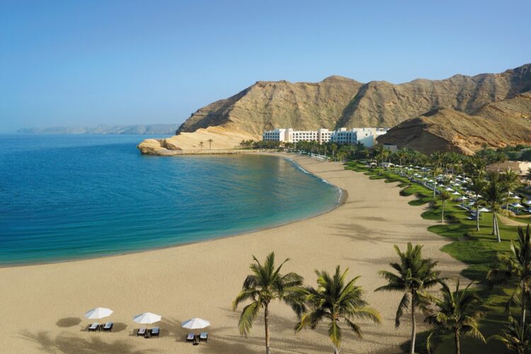 Al Bandar Shangri-La Al Jissah Resort Strand