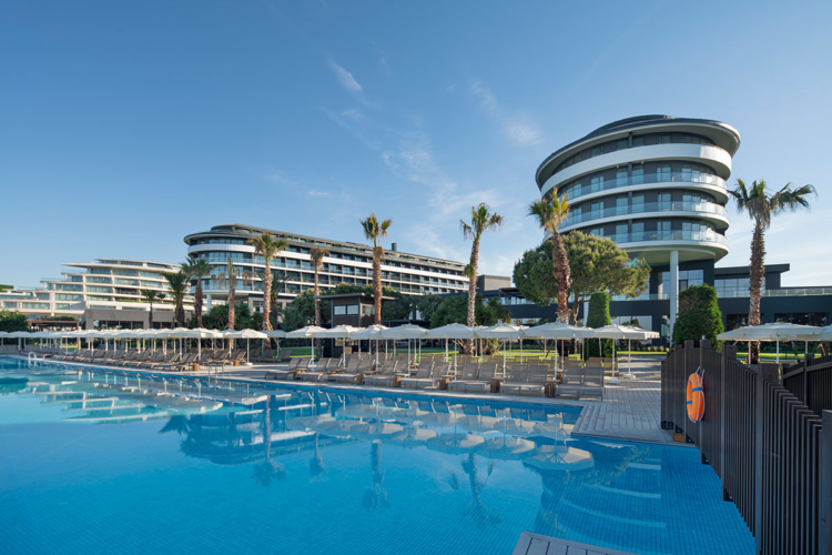 Voyage Belek Golf & Spa Pool