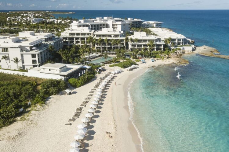 Four Seasons Resort Anguilla Strand