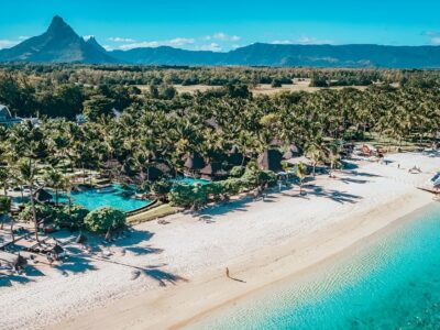 La Pirogue Resort
