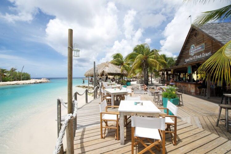 Lions Dive Beach Resort Restaurant