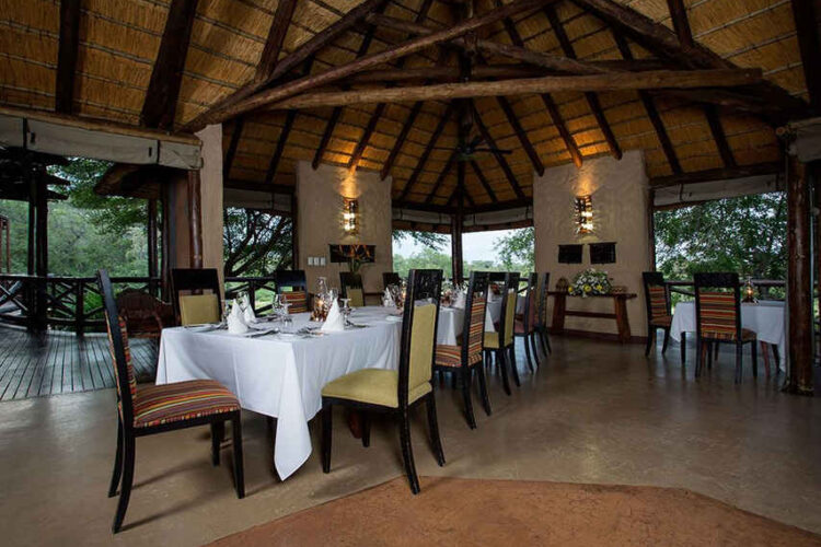 Lukimbi Safari Lodge Restaurant