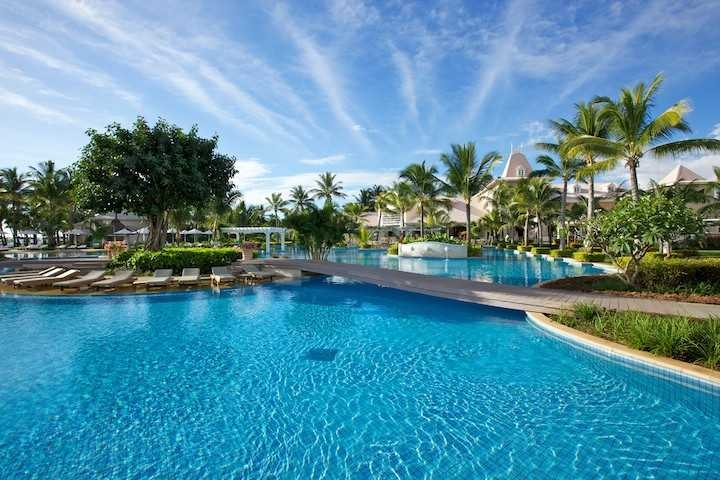 Sugar Beach Resort Pool