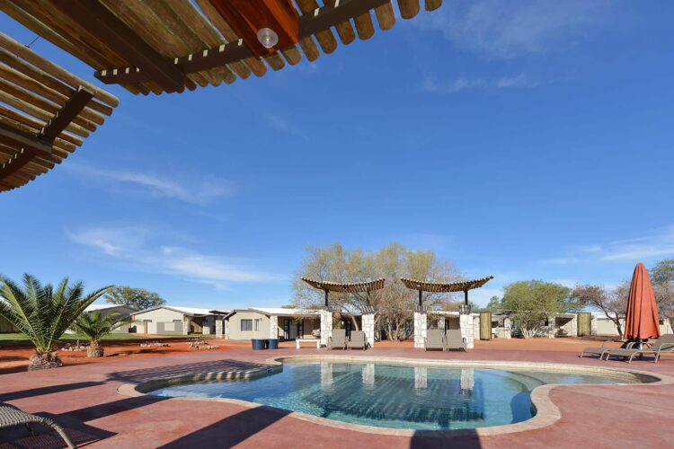 Kalahari Anib Lodge Pool