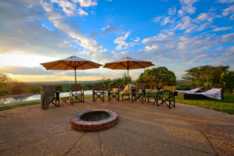 Otjiwa Safari Lodge Boma